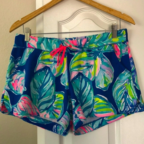 Lilly Pulitzer Pants - Lilly Pulitzer Luxletic Stretch Shorts M